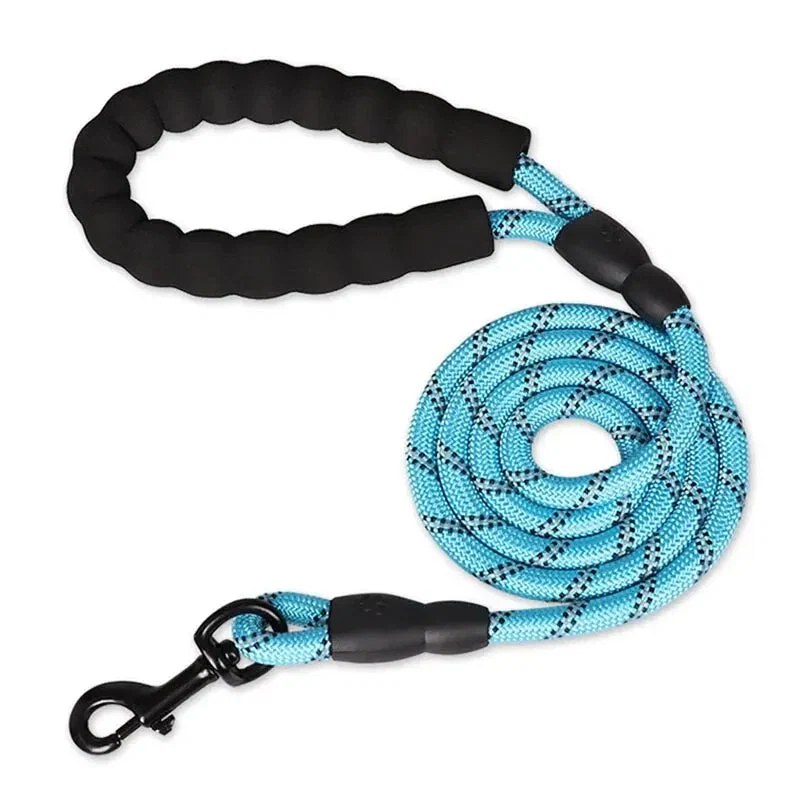 reflective-dog-leash-with-padded-handle-41191416_5.jpg